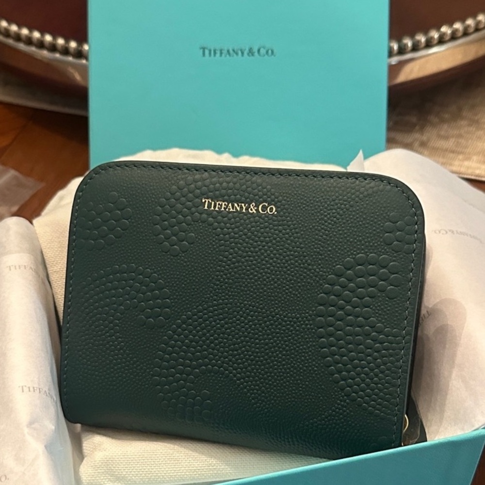 Tiffany & Co. Green Waves and Gold Zippered Wallet